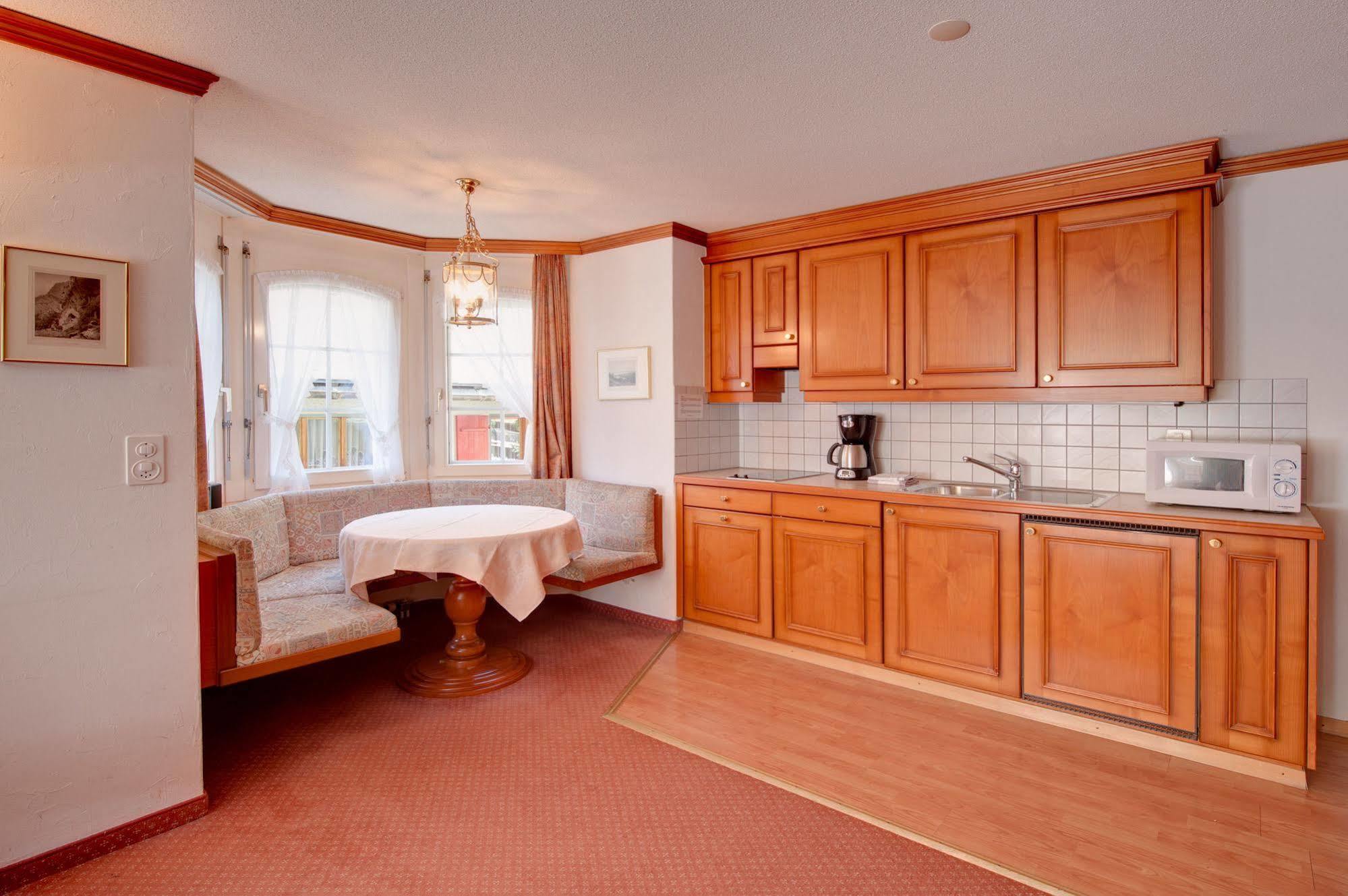 Hotel-Appartement La Perle Цермат Екстериор снимка